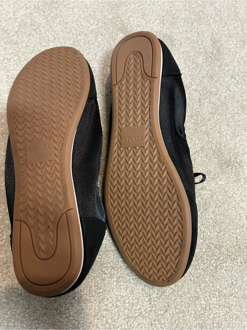 VIVAIA Black Sneakerina Ballet Flats with Bow - size 8 - Machine Washable